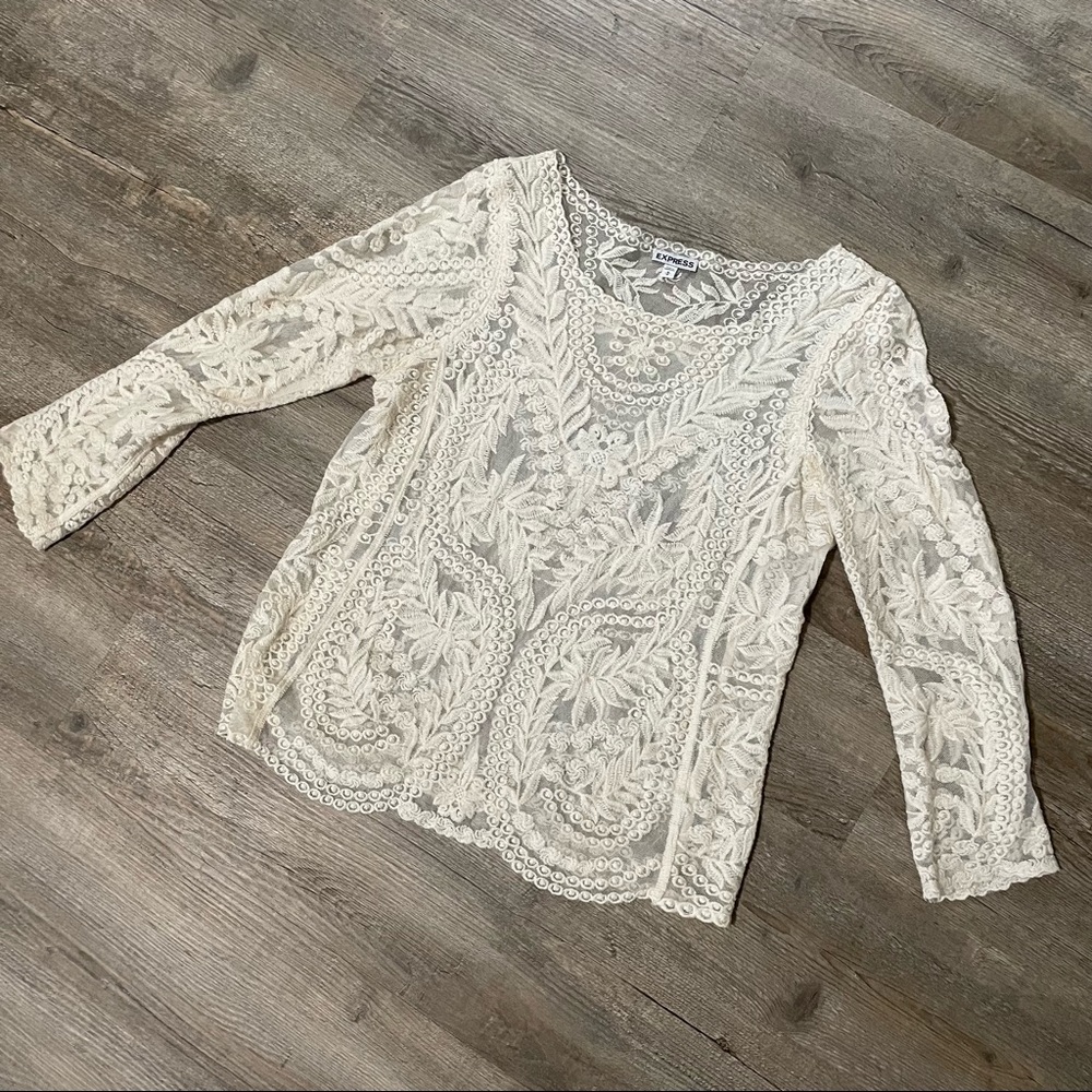 Express cream lace appliqué top with 3/4 sleeves